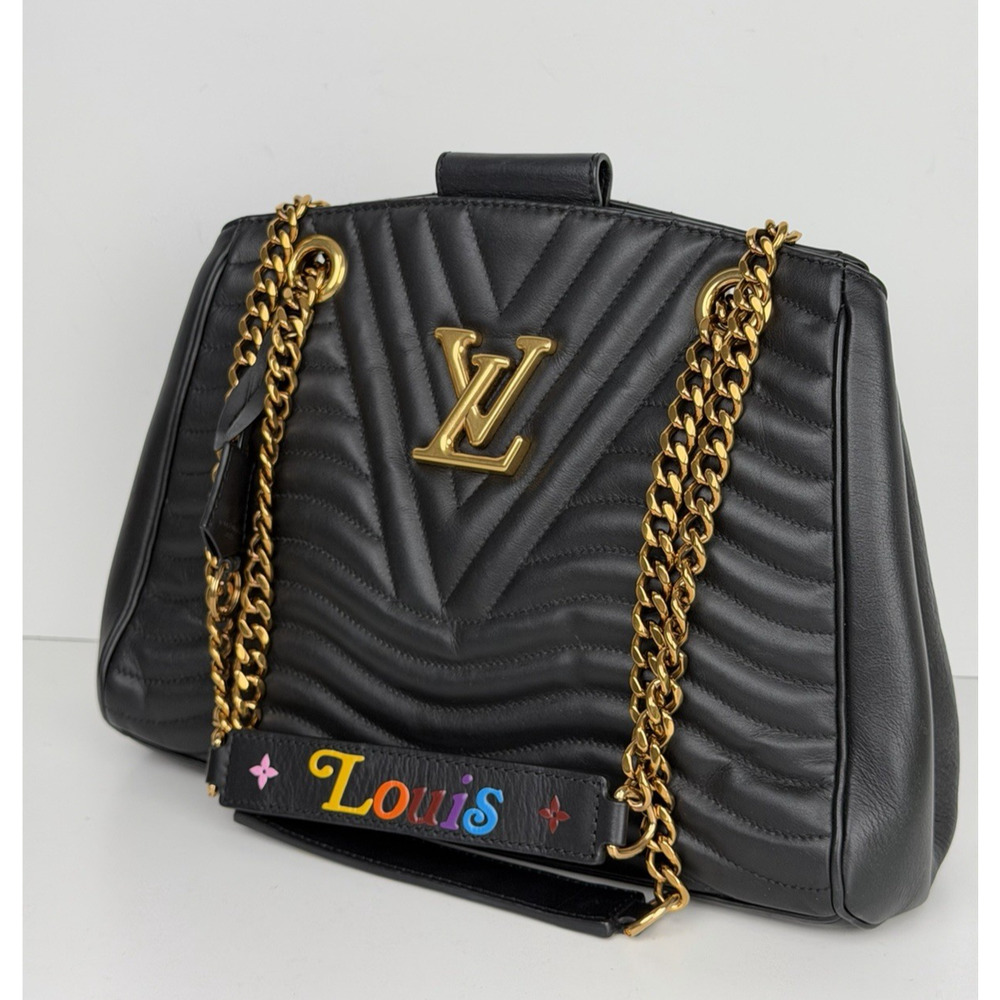 Louis Vuitton New Wave Chain Tote Black Quilted Calfskin Leather Microchipped E2